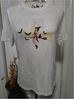 Collectif Witch T-Shirt Size L NWT